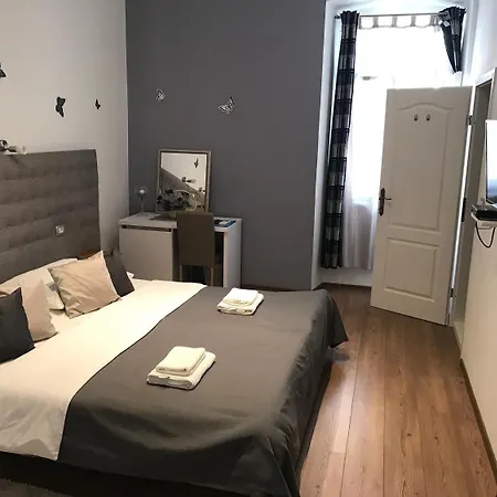 Antic In Center (adults Only) 4* Pula