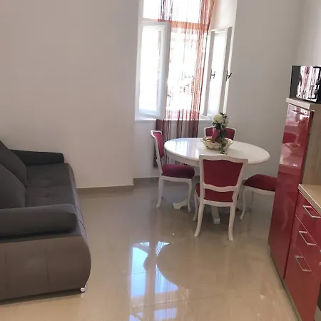 Antic In Center (adults Only) 4* Pula