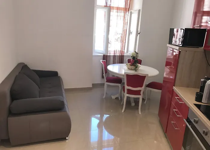 Antic In Center (adults Only) 4* Pula