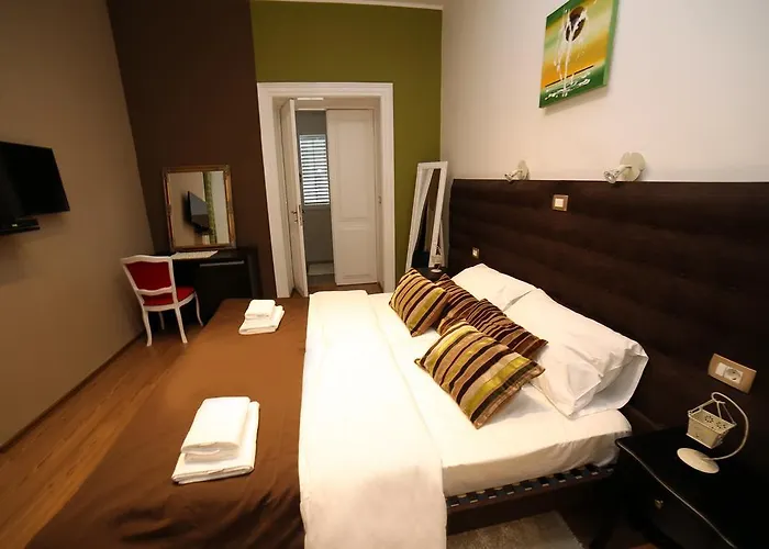 Antic In Center (adults Only) Pensión Pula