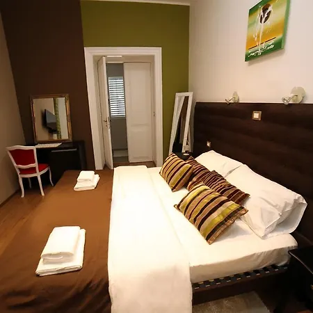 Antic In Center (adults Only) Casa de hóspedes Pula