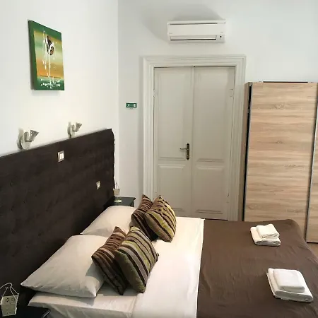 Antic In Center (adults Only) Casa de hóspedes Pula